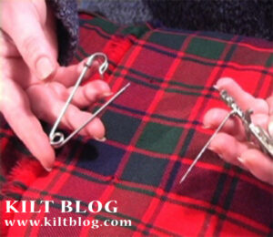 where-to-wear-a-kilt-pin